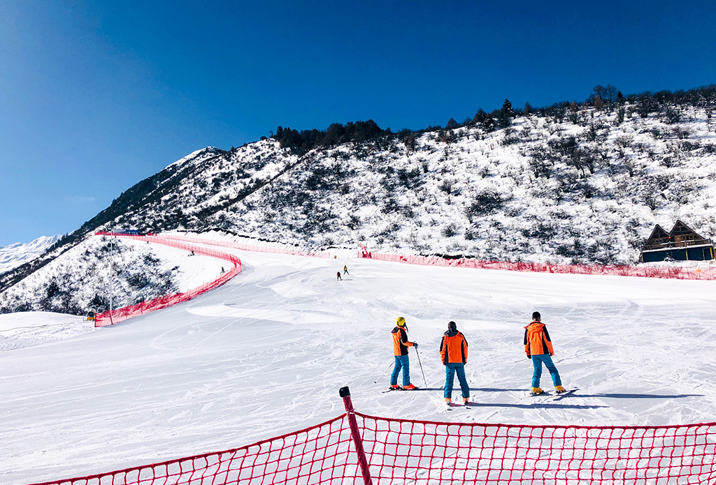 鷓鴣山幾月去可以滑雪 (2) 鷓鴣山幾月去可以滑雪 (2)