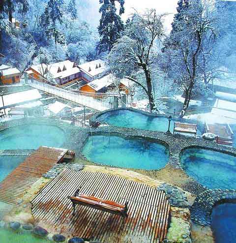 海螺溝冰川下泡享溫泉 感受神奇